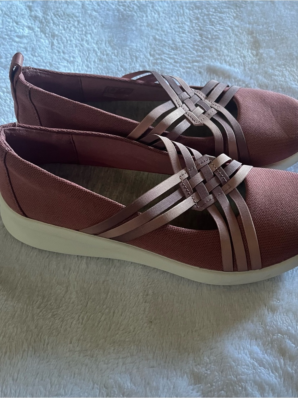 Clarks Sillian 2.0 Cora Ballet Mauve Flat Slip On Womens Sz 6 Ombre Cross Strap
